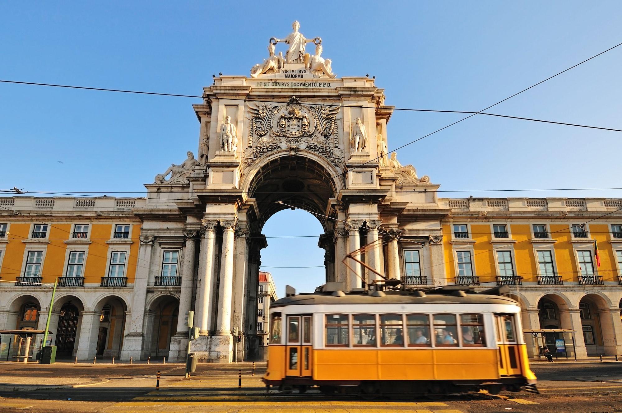 Pousada De Lisboa - Small Luxury Hotels Of The World Dış mekan fotoğraf The Rossio railway station