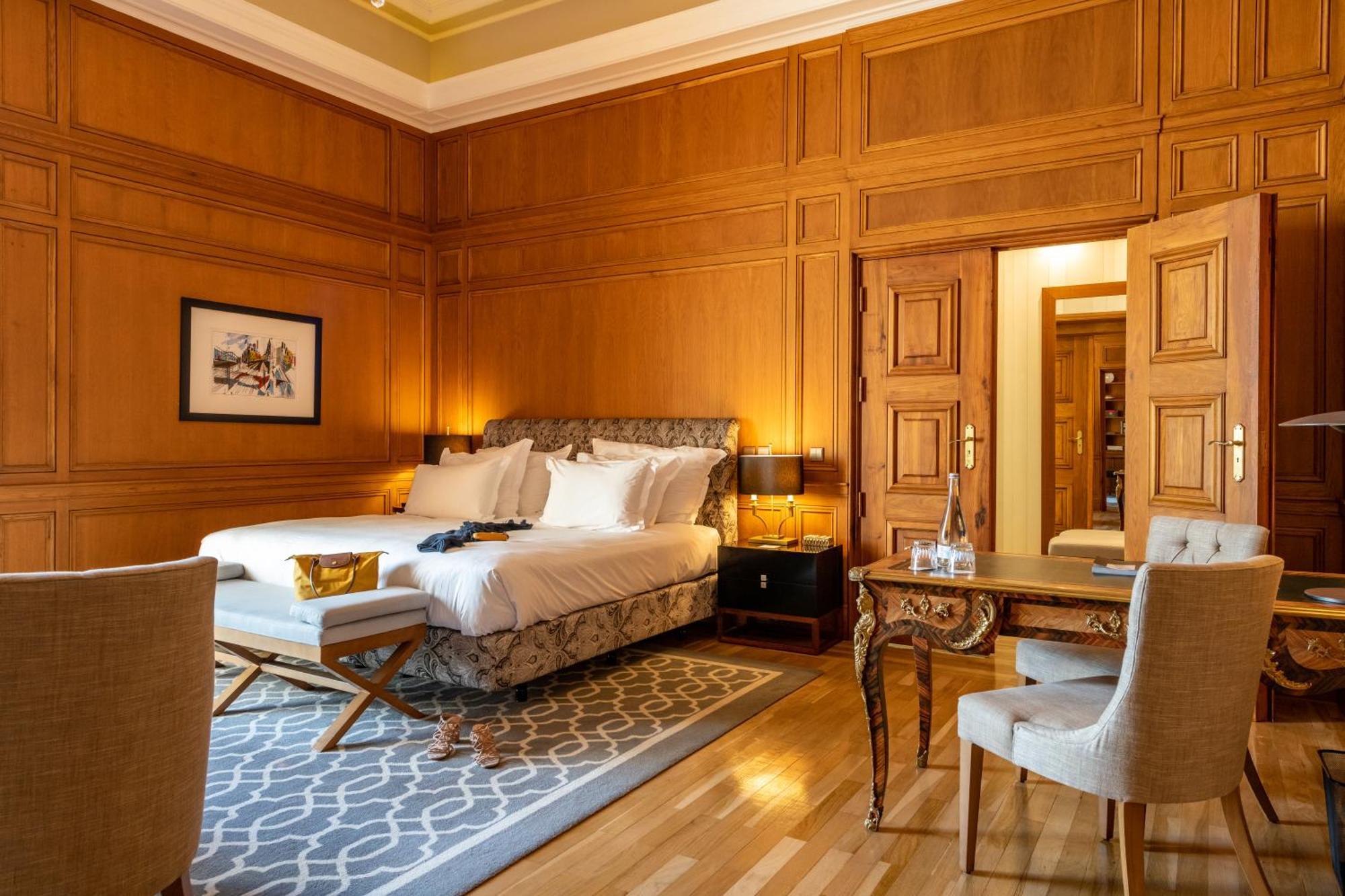 Pousada De Lisboa - Small Luxury Hotels Of The World Dış mekan fotoğraf A bedroom at the hotel